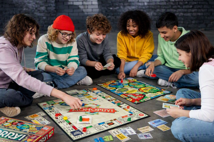 Top Picks: Games for 5–10 Players of Tweens